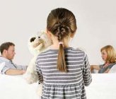 Жизнь после развода: как поменять фамилию ребенка